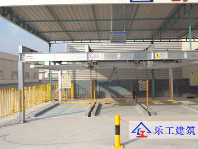 两层智能停车设备充电功能